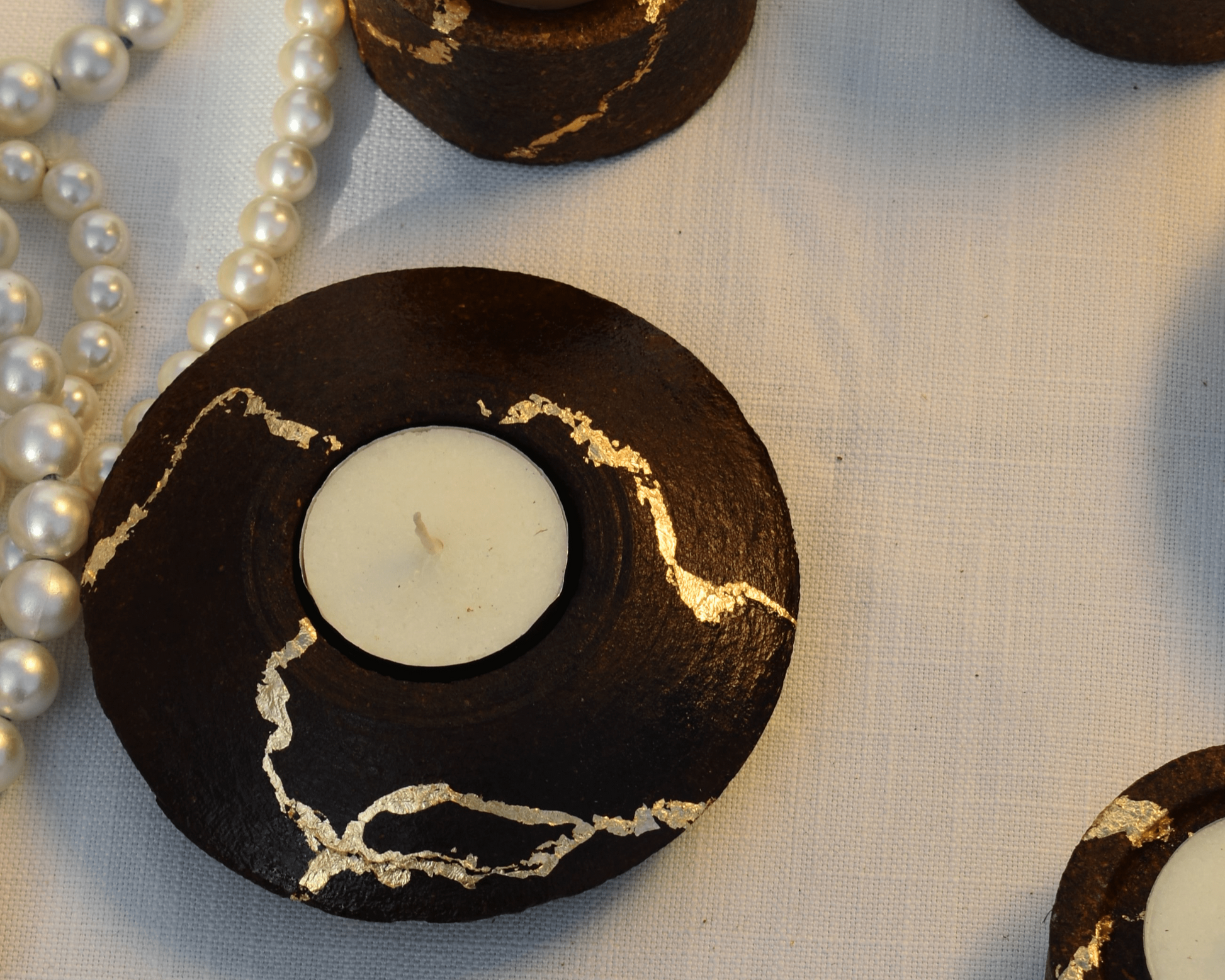 Suvarna Tealight Holder